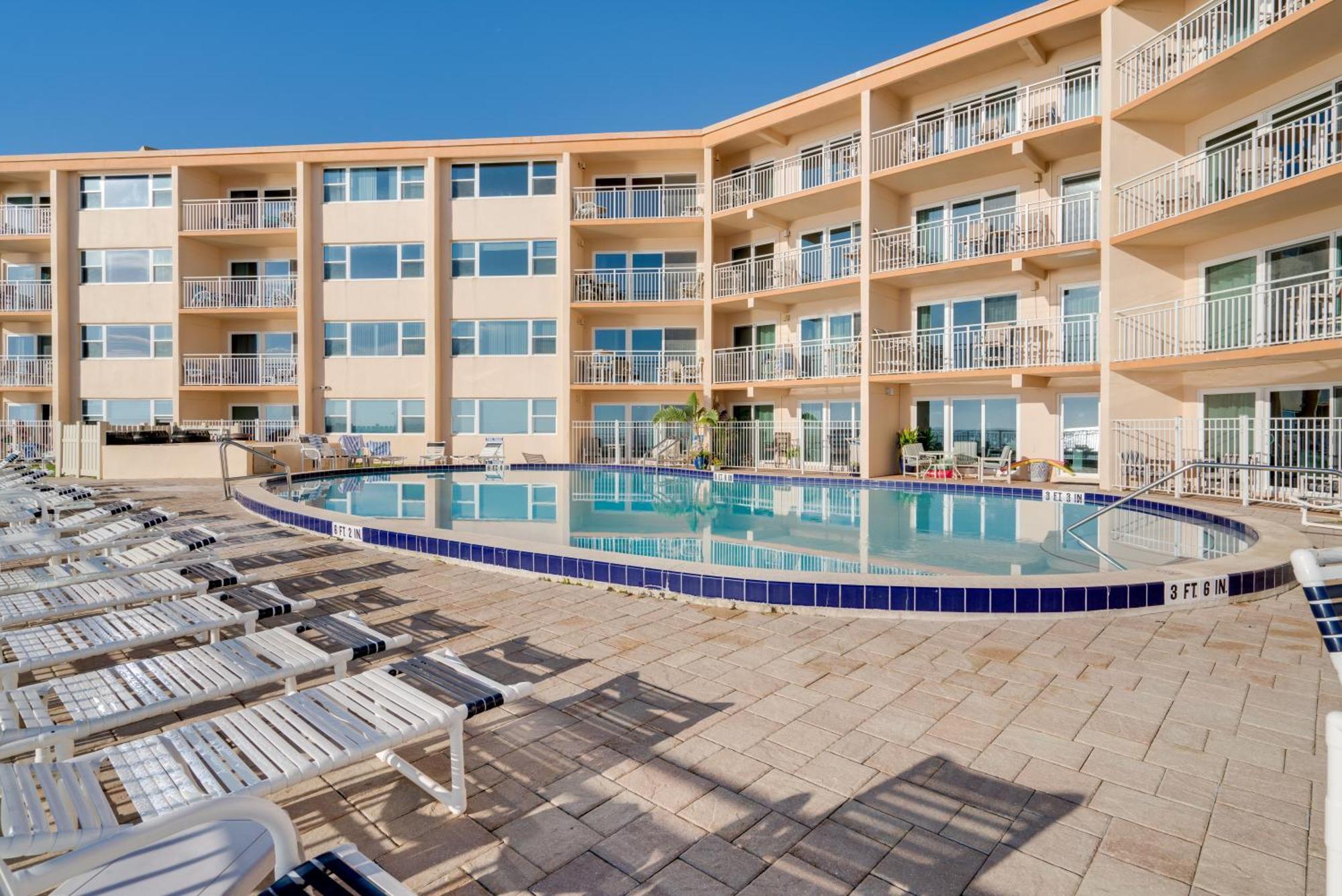 Paradise Beach Club - Oceanfront And Penthouse Satellite Beach Exterior foto